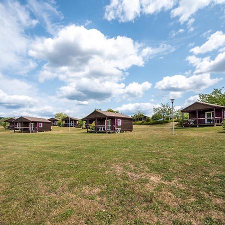 Camping Les Vosges Du Nord Oberbronn Exterior foto