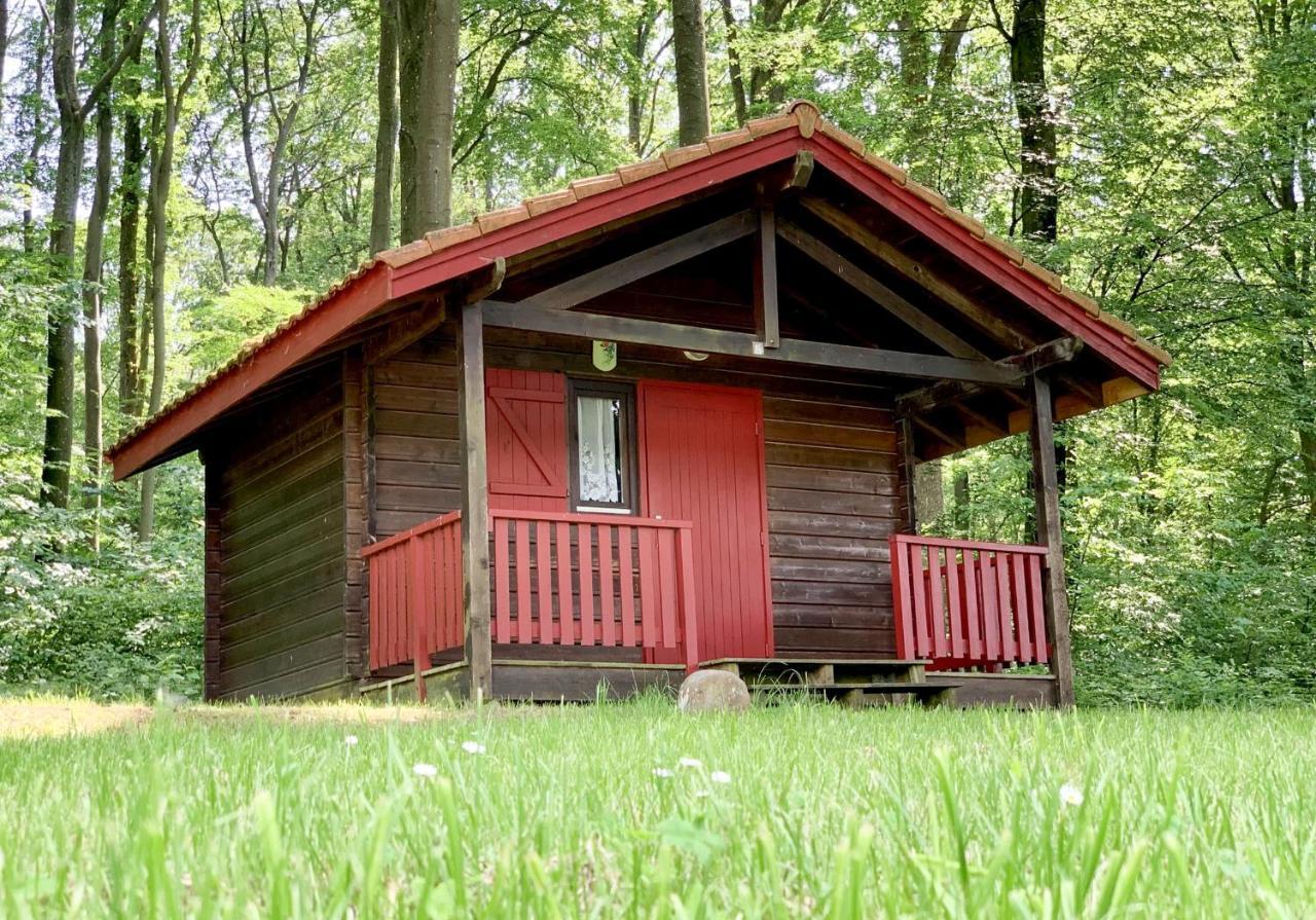 Camping Les Vosges Du Nord Oberbronn Exterior foto