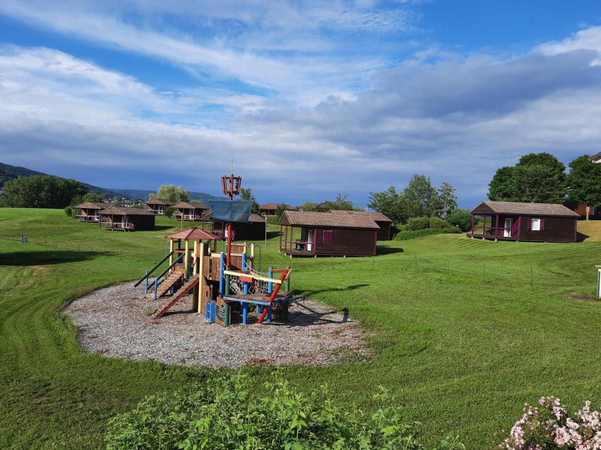Camping Les Vosges Du Nord Oberbronn Exterior foto