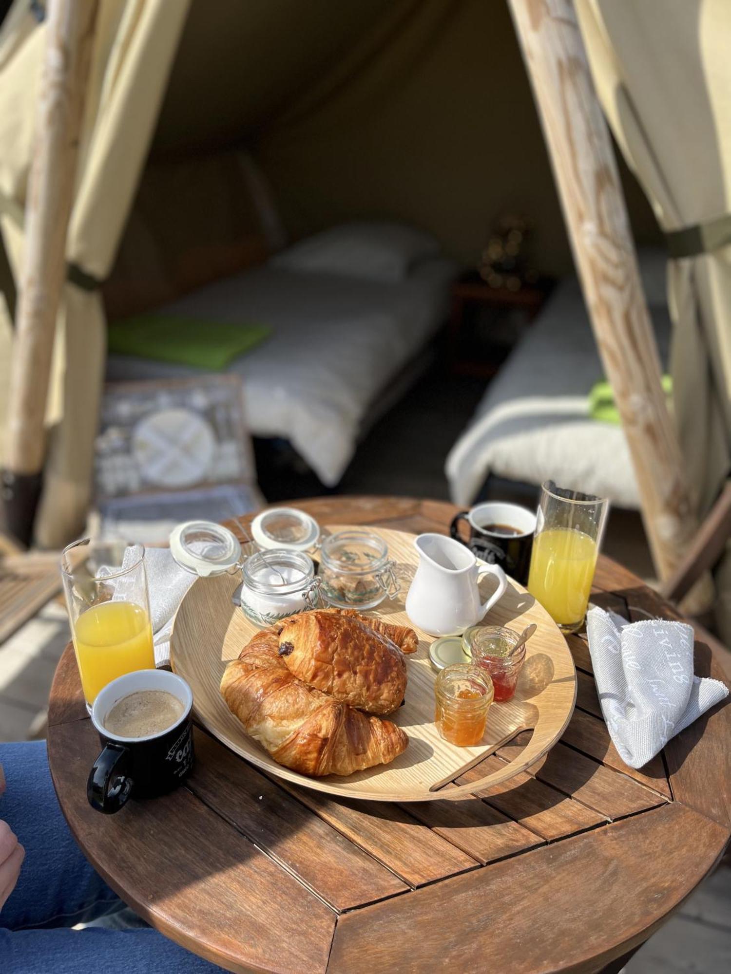 Camping Les Vosges Du Nord Oberbronn Exterior foto