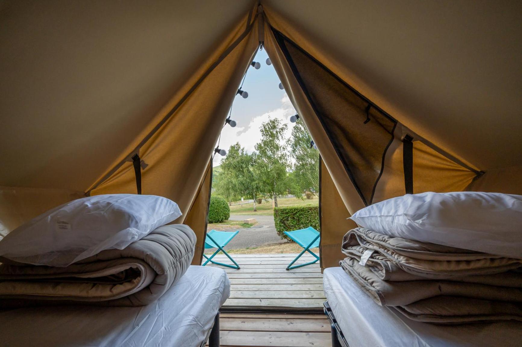 Camping Les Vosges Du Nord Oberbronn Zimmer foto