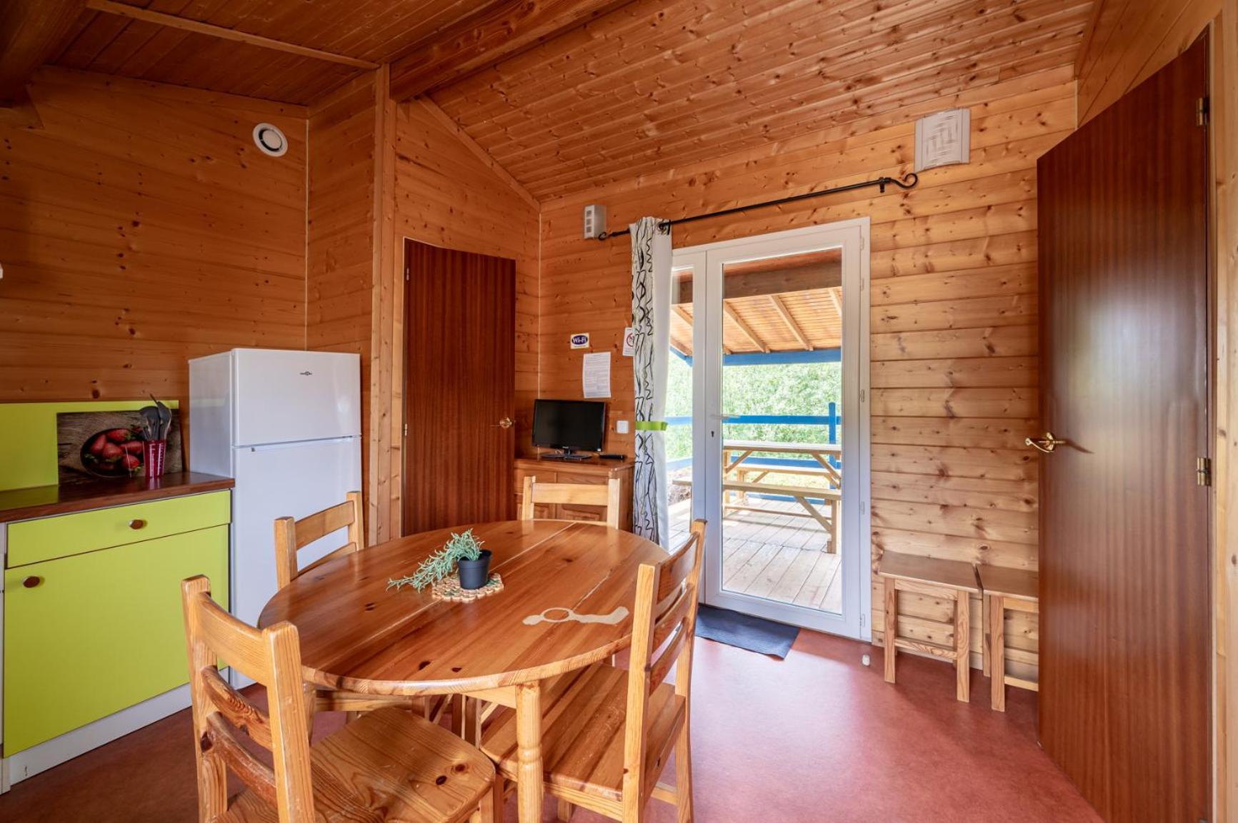 Camping Les Vosges Du Nord Oberbronn Zimmer foto