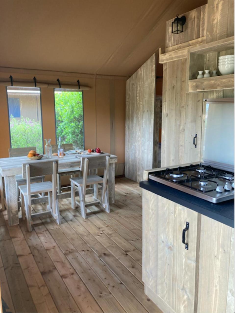 Camping Les Vosges Du Nord Oberbronn Zimmer foto